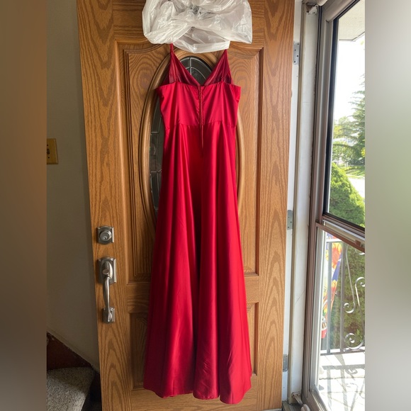 B. Smart Junior’s Prom Dress with slit - Picture 10 of 11